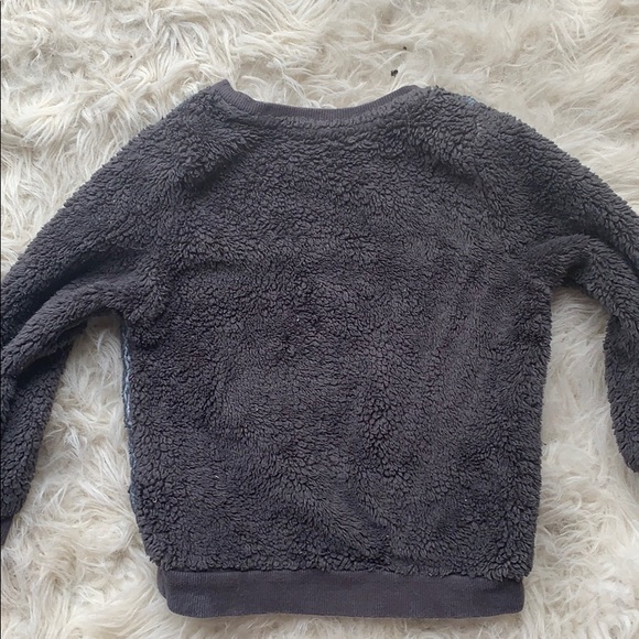Girls H&M fleece sweater - Picture 2 of 4
